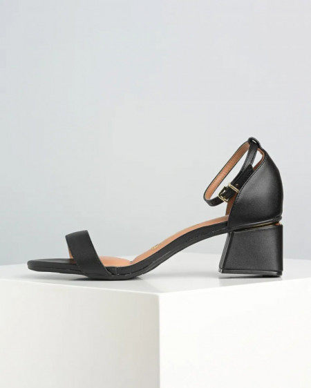 Sandale na malu petu, crna boja, brend Vizzano, slika 2