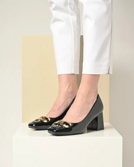 Lakovane cipele za žene sa zlatnom šnalom, slika 6