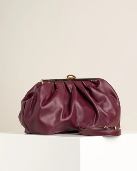 Ženska bordo clutch torbica sa zlatnim detaljima, slika 4