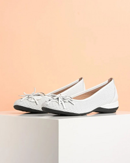 Lagane bele ženske cipele na malu petu, slika 5