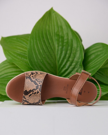 Kožne ženske sandale KT44 braon sa printom