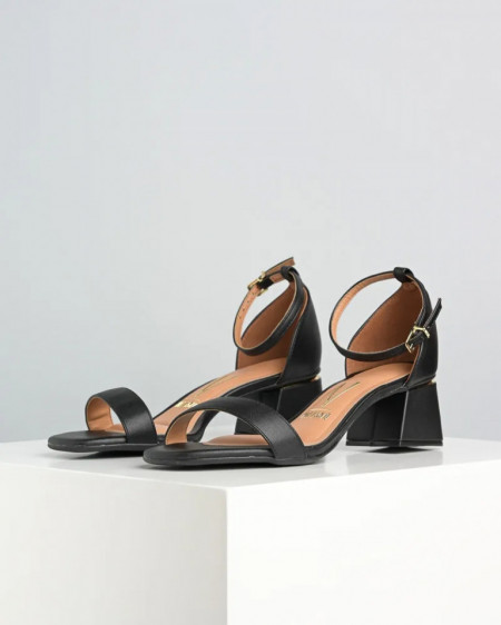 Sandale na malu petu, crna boja, brend Vizzano, slika 4
