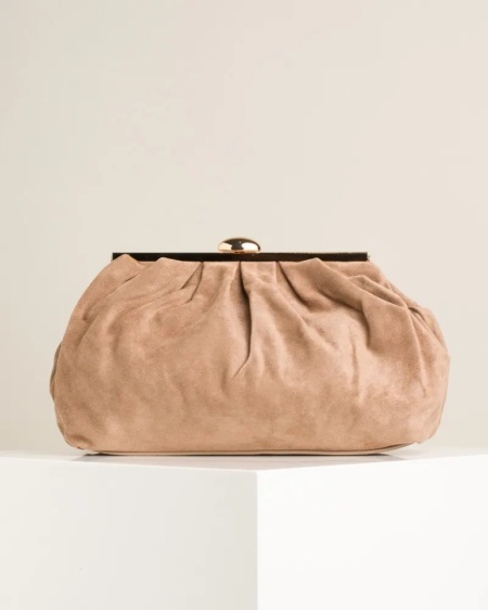 Ženska bež clutch torbica od eko velura sa zlatnim detaljima, slika 3