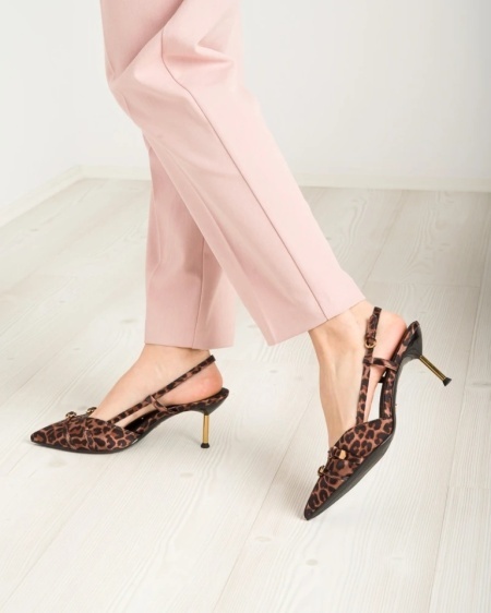 Ženske sandalete u špic, sa zlatnom štiklom, leoprad print, brend Tamaris, slika 2