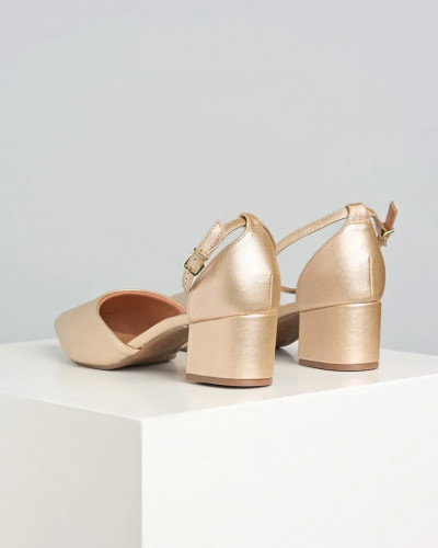 Zlatne cipele na malu petu, brend Vizzano, slika 4