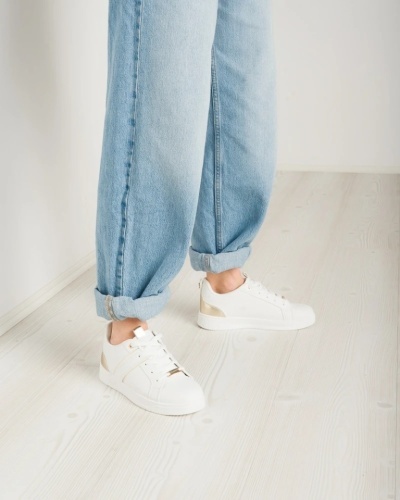 Bele ženske patike sa zlatnim detaljima, brenda Favorito, slika 11