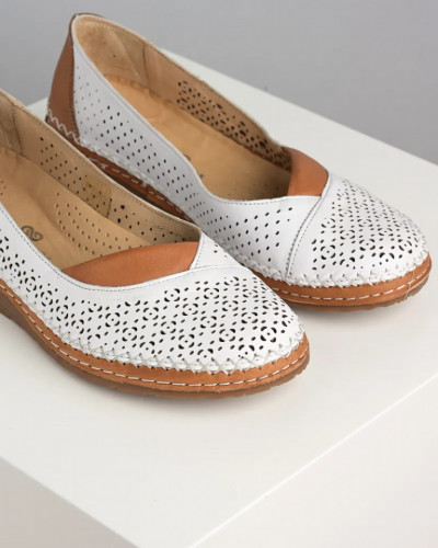 Bele kožne ženske cipele Vidra leder, slika 7