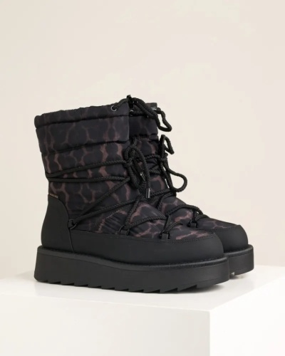 Ženske crne vodoodbojne poluduboke čizme sa leopard printom 1-26846-45 090