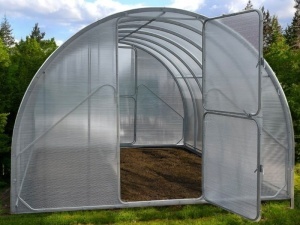 Sera policarbonat Comfort 3.14X10 m, otel galvanizat 40x20 mm si policarbonat 4mm