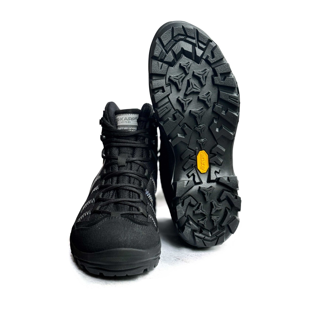 Sｕｕpen Bocanci munte S-KARP Explorer – negru/gri