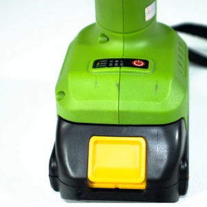 Foarfeca cu acumulator