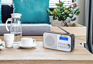 Radio portabil GoGEN DAB 300N cu tuner DAB+ si FM, 1 W, LCD , baterie 2000 mAh - Img 2
