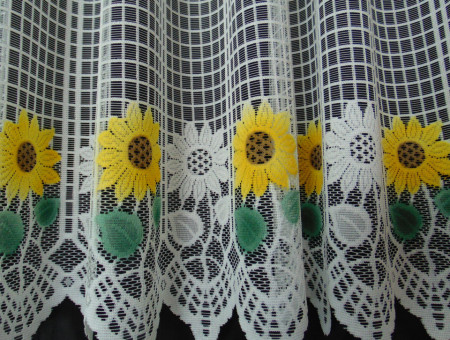 Set floarea soarelui alb, la bucata Model 51136 Siretul Pascani C