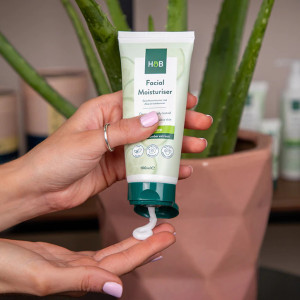 facial moisturiser tube