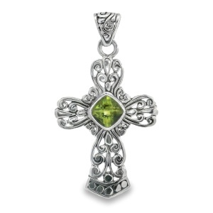 Pandantiv- Cruce Argint realizat manual Peridot Umali