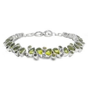 Bratara Argint Peridot Gayatri
