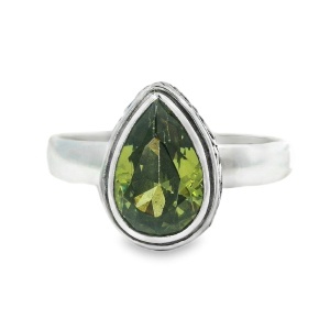 Inel Argint realizat manual Peridot Gracia