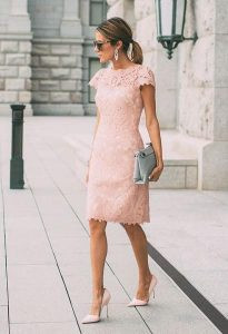 Cu ce se asorteaza roz pudrat pentru femei, rochia roz pudra- modlet.ro