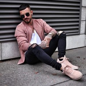 Cu ce se asorteaza roz pudrat pentru barbati, pantofi sport roz pudra - modlet.ro