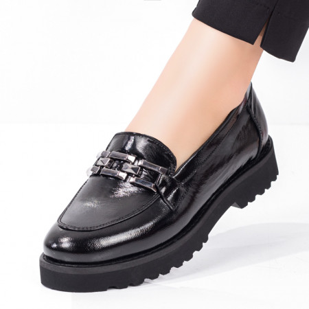 Reduceri  Pantofi casual, Pantofi casual dama cu aspect lacuit negri MDL08128 - modlet.ro