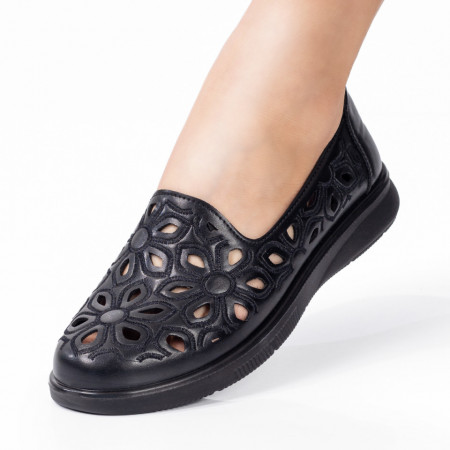 Reduceri  Pantofi casual, Pantofi dama casual perforati negri cu talpa joasa MDL08183 - modlet.ro