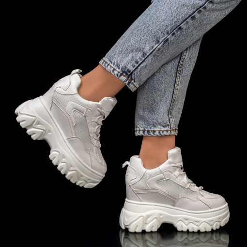 Adidasi dama, Sneakers dama albi cu siret si platforma interioara MDL05920 - modlet.ro