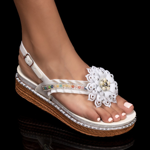 Sandale trendy cu platforma, Sandale albe dama cu platforma si floare decorativa MDL05143 - modlet.ro