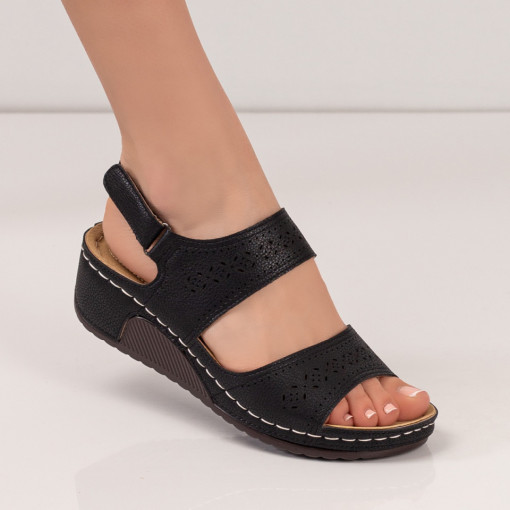 Sandale dama negre cu platforma si inchidere cu scai MDL04168