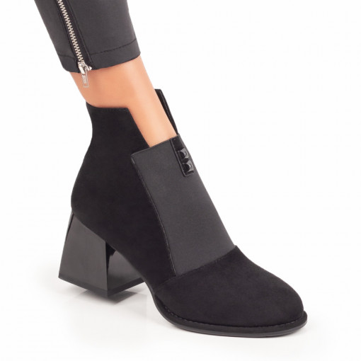 Botine negre suede dama cu toc gros si insertii de material elastic MDL06028