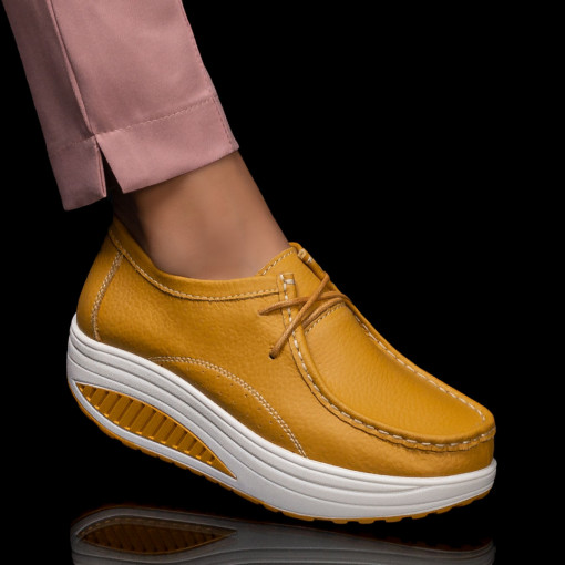 Pantofi clasici casual cu platforma, Pantofi casual dama galbeni cu siret si platforma din Piele naturala MDL06089 - modlet.ro