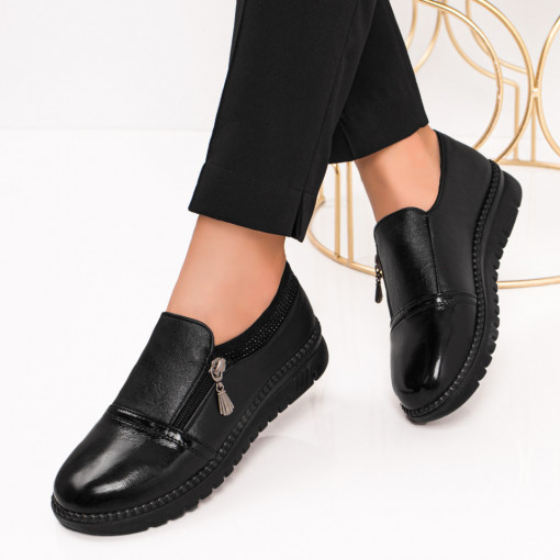 Pantofi casual dama, Pantofi casual negri dama cu fermoar si pietre aplicate MDL06152 - modlet.ro