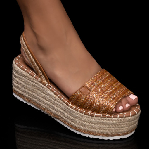 Sandale trendy cu platforma, Sandale maro dama cu platforma MDL05288 - modlet.ro