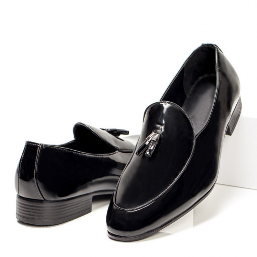 Loafers barbati, Pantofi barbati negri eleganti cu aspect lacuit MDL05391 - modlet.ro