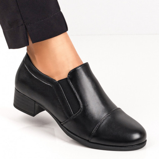 Pantofi cu toc mic dama, Pantofi dama cu toc mic negri cu insertii de material elastic MDL06281 - modlet.ro