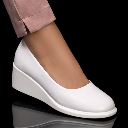 Plateste Jumatate Dama!, Pantofi casual albi dama cu platforma MDL06223 - modlet.ro