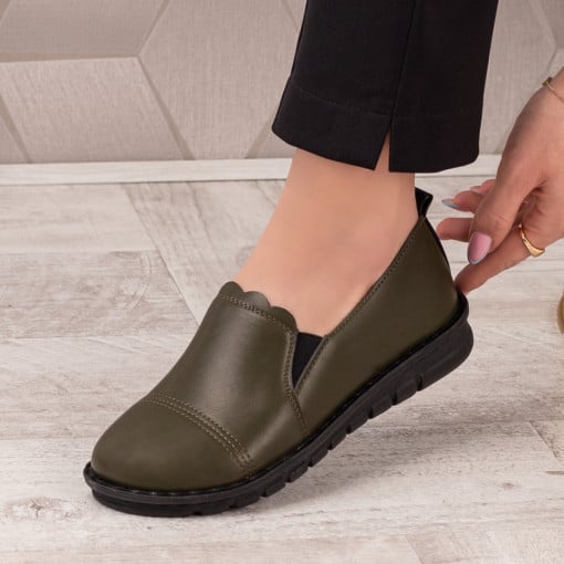 Pantofi casual clasici dama, Pantofi casual dama verzi cu talpa neagra MDL03767 - modlet.ro
