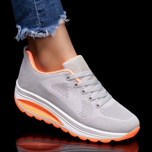 Pantofi trendy sport dama, Pantofi sport dama din material textil gri deschis cu portocaliu si talpa groasa alba MDL03138 - modlet.ro