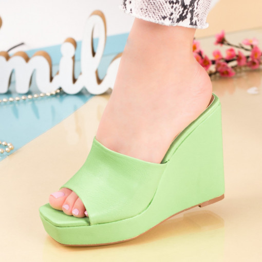 Papuci cu platforma dama verzi din piele ecologica MDL01038