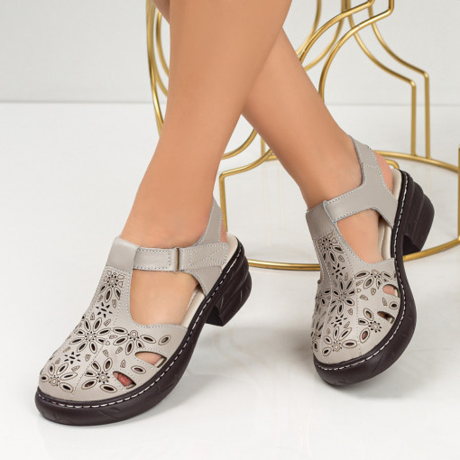 Sandale cu toc din piele naturala, Sandale casual dama gri cu toc perforate din Piele MDL05431 - modlet.ro