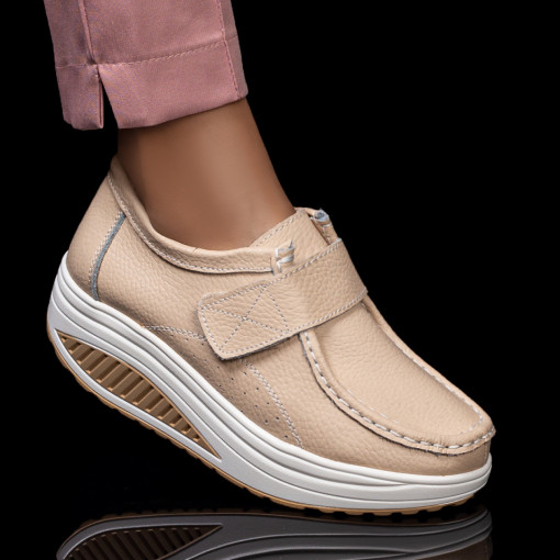 Pantofi casual piele cu platforma, Pantofi dama bej din Piele cu platforma si inchidere cu scai MDL03866 - modlet.ro