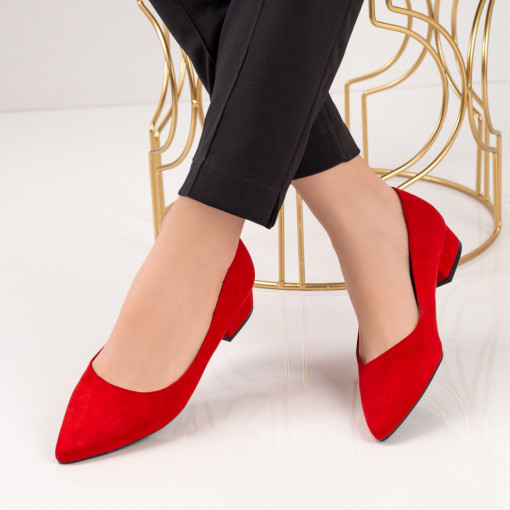Pantofi cu toc mic dama, Pantofi dama cu toc mic si varf ascutit rosii MDL04340 - modlet.ro
