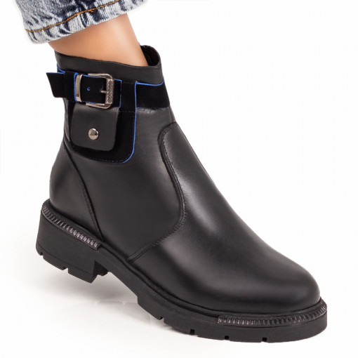 Ghete negre cu fermoar si catarama decorativa dama din Piele naturala MDL07290