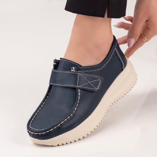 Pantofi casual piele cu platforma, Pantofi casual dama albastri cu platforma si inchidere cu scai din Piele MDL03868 - modlet.ro