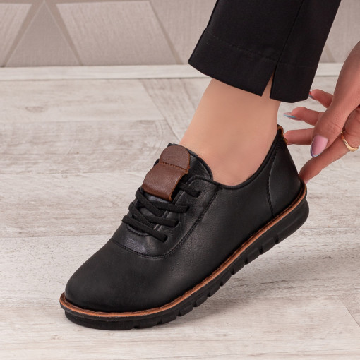 Pantofi casual clasici dama, Pantofi dama casual negri cu maro si talpa joasa MDL03768 - modlet.ro