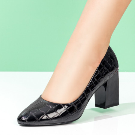 Pantofi dama cu toc gros negri cu aspect lucios MDL08383