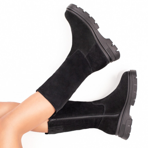 Cizme scurte dama negre din Piele naturala suede cu fermoar MDL05601