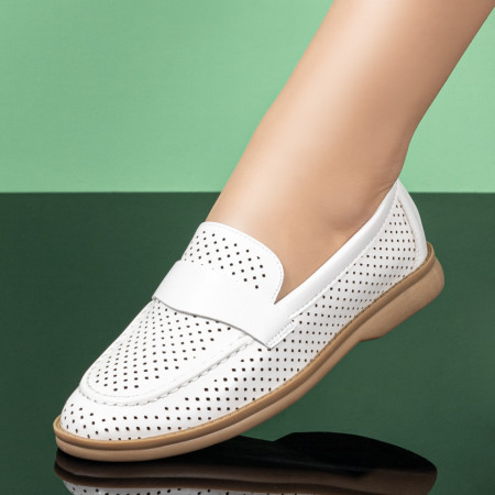 Mocasini dama albi perforati MDL05790