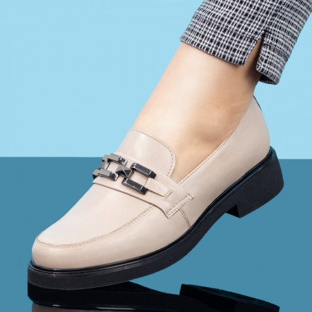 Reduceri  Pantofi casual, Mocasini dama cu accesoriu decorativ bej din Piele naturala MDL08352 - modlet.ro