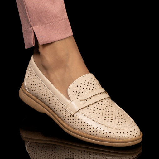 Mocasini perforati bej dama MDL05784