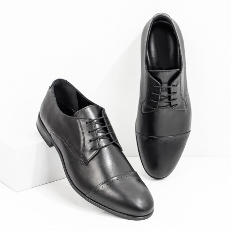 Pantofi barbati eleganti cu perforatii negri din Piele naturala MDL08131